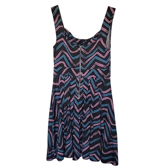 Marc By Marc Jacobs Silk Blend Chevron Pleated Dress, S - Picture 2 of 8